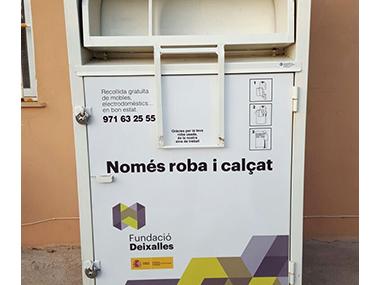 Nou contenedor de roba a Palmanyola