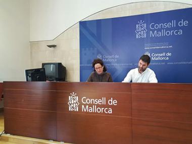 Signat el Conveni d'Ajuts Familiars de Greu Necessitat (UGN)