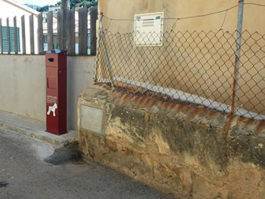 Instal·lades les papereres pipican