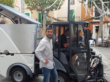 Agranadora mecànica a l'Ajuntament