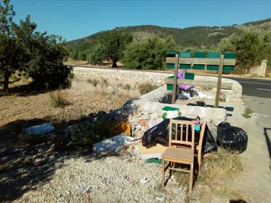 Neutralitzat un punt negre d'abocament al Camí de sa Cantina