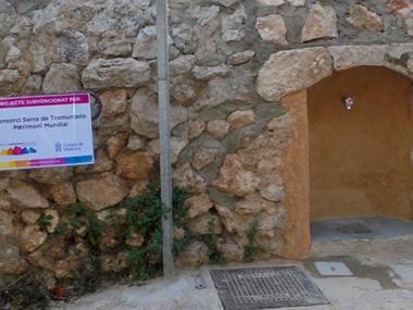 Restauració d'un marge i d'una font