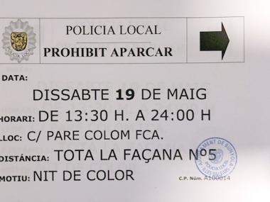 Ordenació de l'aparcament durant la Nit del Color