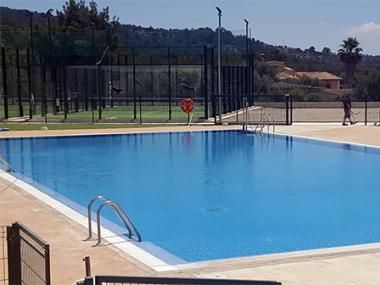 La piscina municipal a punt