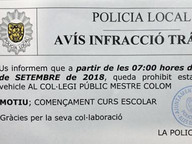 Finalitza el període d'aparcament al pati de l'Escola