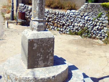 S'ha reposat la Creu d'Orient