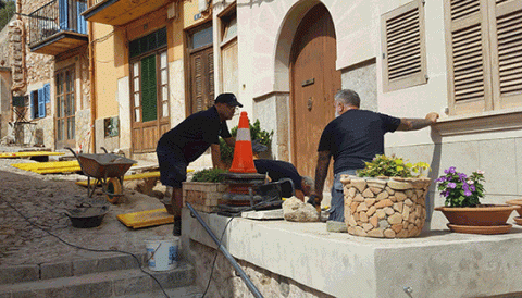 Obres a la placeta de Sa Vacal