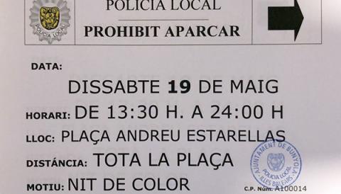 Ordenació de l'aparcament durant la Nit del Color